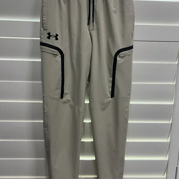 UNDER ARMOUR MEN'S JOGGERS - STYLE# 1373864 - Picture 1 of 3